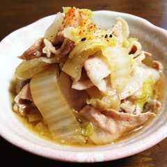 รูปของ 白菜と豚バラのあっさり煮物