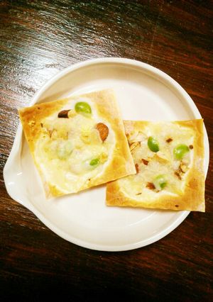 ワンタンの皮でパリパリっ！ちっさいピザ♬-レシピのメイン写真