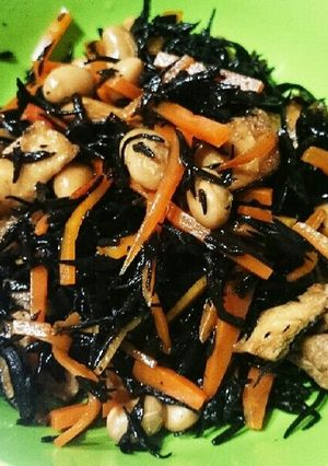 ｱﾚﾝｼﾞいっぱいひじきの煮物！-レシピのメイン写真