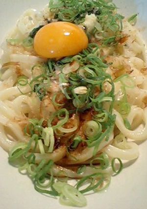 簡単★超美味しい釜玉うどん風-レシピのメイン写真