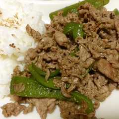 รูปของ 牛肉とピーマン炒め