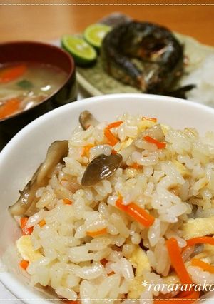定番☆きのこの炊き込みご飯-レシピのメイン写真
