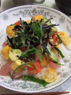 カラフルなコロコロ海鮮丼-レシピのメイン写真