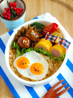 簡単キャラ弁☆うずらの卵で双子のぐでたま-レシピのメイン写真