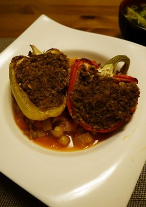 パプリカのオーブン焼き（キヌア&フムス）-レシピのメイン写真