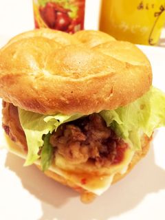 エスニックな唐揚げバーガー-レシピのメイン写真