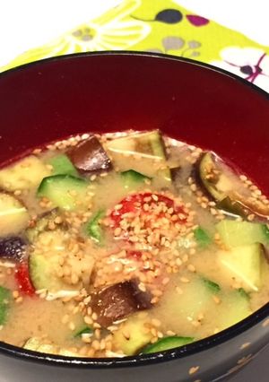 夏の終わりに!野菜の胡麻味噌汁-レシピのメイン写真