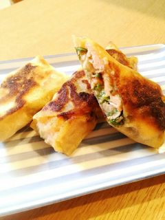 お弁当にも★鮭とキノコの春巻き-レシピのメイン写真