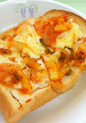 シーフードピザトースト-レシピのメイン写真