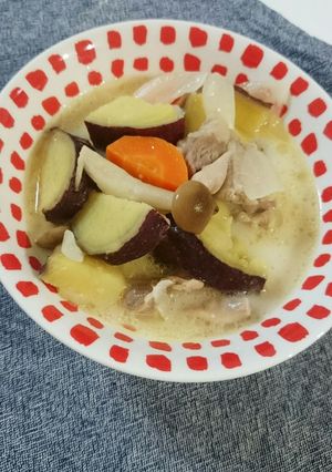 秋の味覚☆さつま芋&きのこクリーム煮-レシピのメイン写真