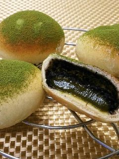 抹茶白玉入りゴマあんぱん-レシピのメイン写真