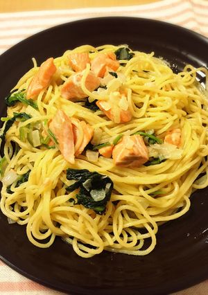 サーモンとほうれん草のクリームパスタ-レシピのメイン写真