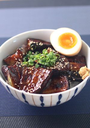 これ肉なし？　トロットロ茄子の角煮風丼♪-レシピのメイン写真