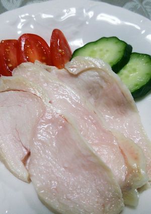 しっっとり茹であげた鶏ムネ肉-レシピのメイン写真