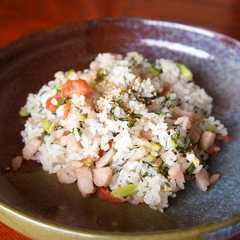 รูปของ 簡単ヘルシー「和風 チャーハン」