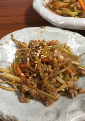 ゴボウが嫌いでも食べれる挽肉入りきんぴら-レシピのメイン写真