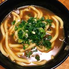 残りのカレーで簡単！ずぼらカレーうどん-レシピのメイン写真