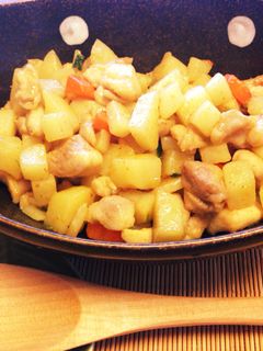 鶏肉じゃがのカレー炒め-レシピのメイン写真