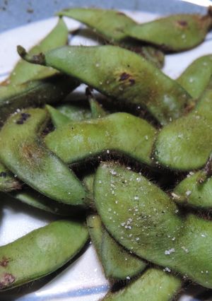 フライパンDE枝豆の蒸し焼き♪-レシピのメイン写真