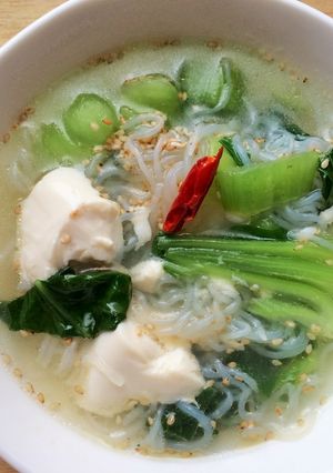 チンゲン菜と白滝の中華スープ-レシピのメイン写真