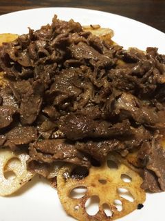 牛肉と蓮根のバター醤油炒め-レシピのメイン写真