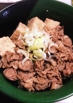 簡単！肉豆腐丼-レシピのメイン写真
