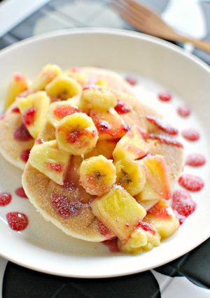 ココナッツ香るトロピカルベリーパンケーキ-レシピのメイン写真
