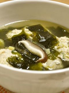 わかめたっぷり鶏団子スープ-レシピのメイン写真