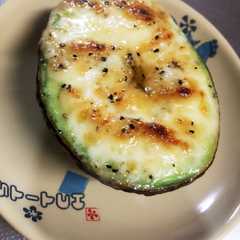 รูปของ アボカドのチーズ焼き