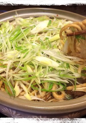 揚げうどんで〆まで美味しい節約鍋-レシピのメイン写真