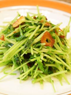 豆苗のカリカリ・ガーリック炒め-レシピのメイン写真
