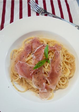 朝食でもOK♪生ハムカルボナーラ-レシピのメイン写真