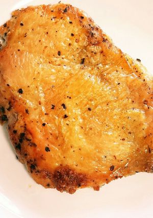 簡単で皮パリパリなチキンステーキ-レシピのメイン写真
