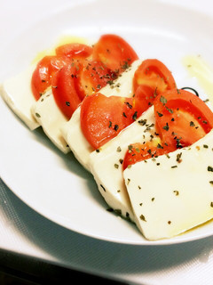 簡単!塩豆腐のカプレーゼ-レシピのメイン写真