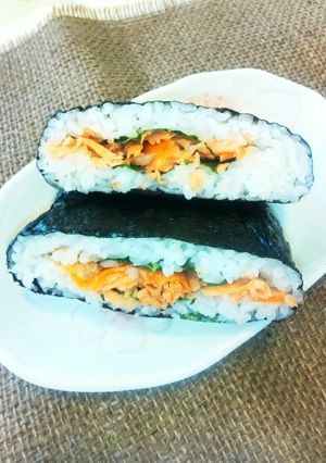 鮭バター醤油と大葉のおにぎらず✳美味し✌-レシピのメイン写真