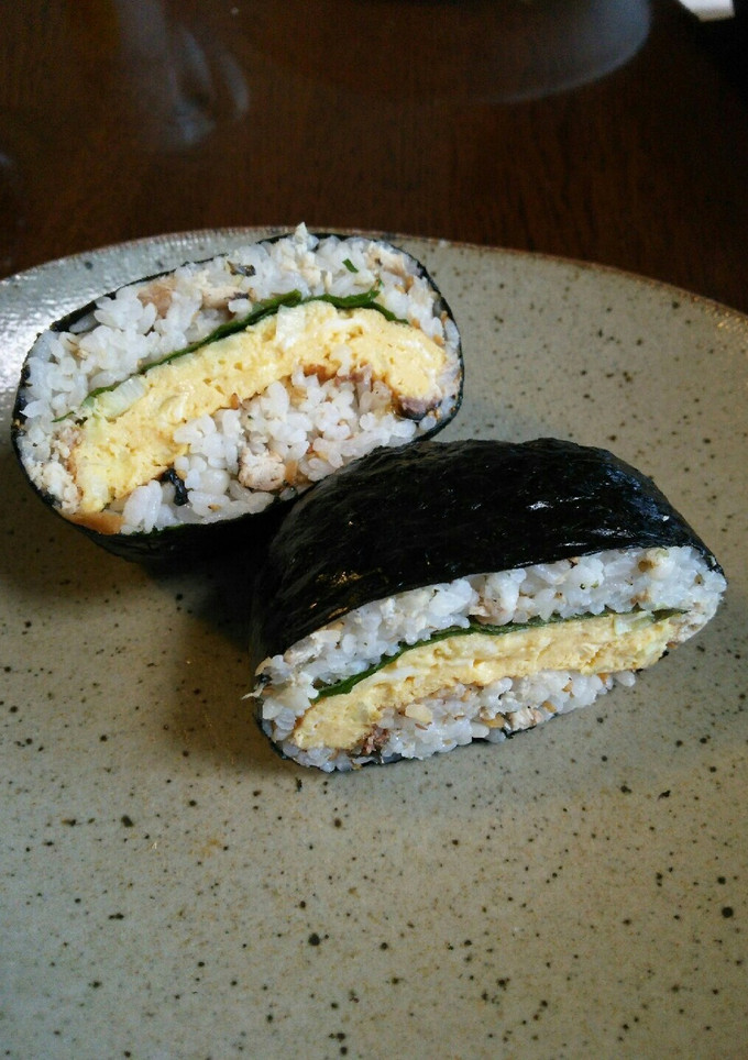 秋刀魚ご飯と玉子焼きのおにぎらず-レシピのメイン写真
