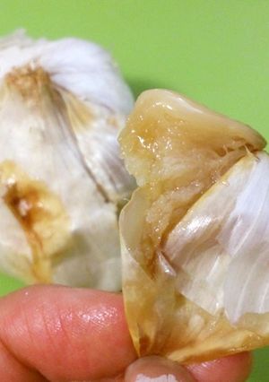 ローストガーリック～いろいろな料理に～-レシピのメイン写真