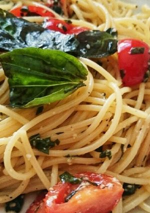 バジルとミニトマトのオイルベースパスタ-レシピのメイン写真