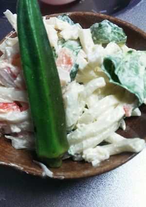 マヨめんつゆでかにかまのサラダうどん-レシピのメイン写真