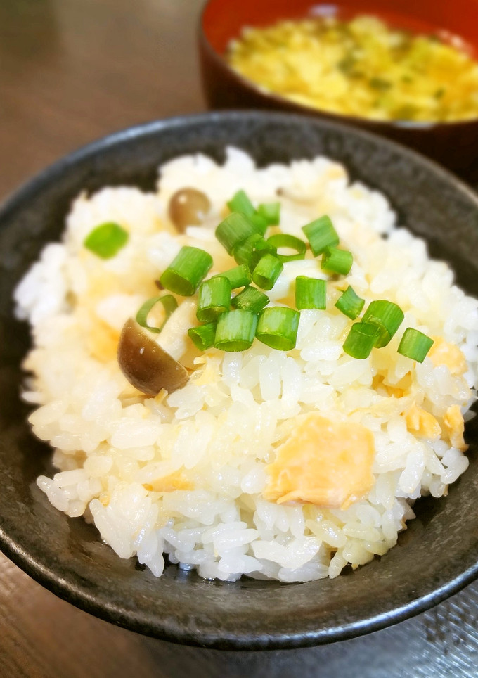 鮭としめじの炊き込みご飯-レシピのメイン写真