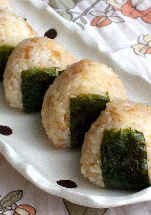 揚げ玉だけ♪天むす風プチおむすび-レシピのメイン写真