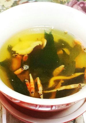メンズも大好きなﾀﾓｷﾞ茸と桜えびのスープ-レシピのメイン写真