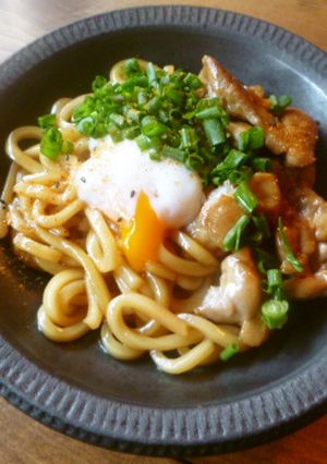 照り焼き温玉うどん♪-レシピのメイン写真