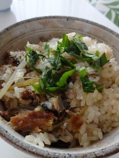 秋刀魚のみりん干し炊き込みごはん-レシピのメイン写真