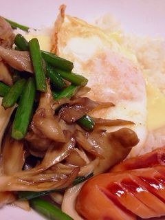 簡単!舞茸とニンニクの芽の焼肉タレ炒め-レシピのメイン写真