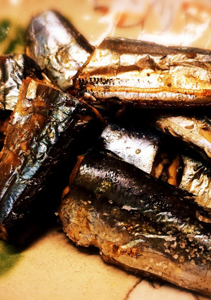 骨ごと食べられる♪秋刀魚の塩焼き-レシピのメイン写真