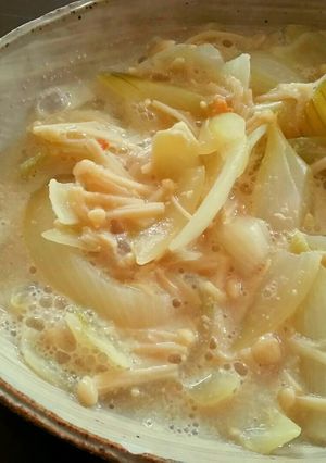 .*超簡単*.玉ねぎとえのきの豆乳スープ-レシピのメイン写真