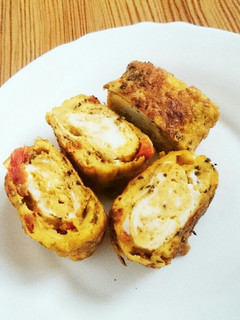 ドライトマトとチーズの卵焼き-レシピのメイン写真