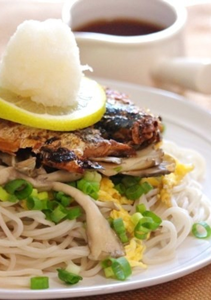 いわしの蒲焼缶で簡単ぶっかけ蕎麦-レシピのメイン写真