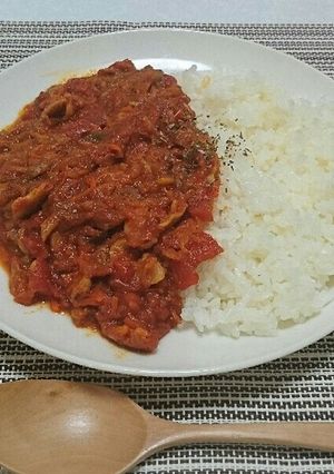大学生が作るコンビニ野菜のハヤシライス-レシピのメイン写真